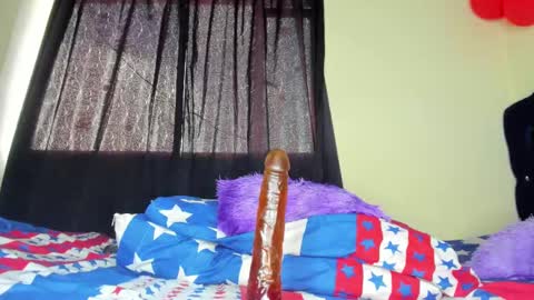 scarlet_tommy online show from 19, 2, 2025