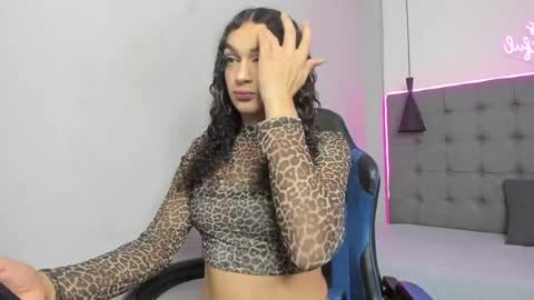 Snapshot of scarletcherry18 chatting on 3, 5, 2026 scarlet online show from 3, 5, 2026