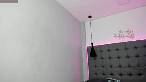 Snapshot of scarletcherry18 chatting on 25, 5, 2026 scarlet online show from 25, 5, 2026