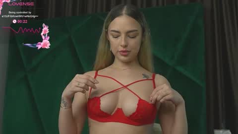 Scarlet online show from 24, 9, 2025