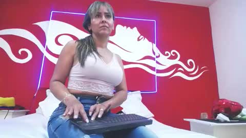 Snapshot of scarlethchannel chatting on 21, 9, 2025 Scarleth online show from 21, 9, 2025