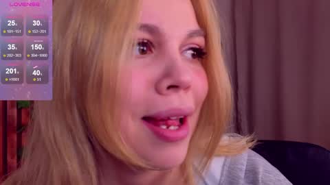 Snapshot of scarletmarney chatting on 19, 4, 2026 scarletmarney online show from 19, 4, 2026