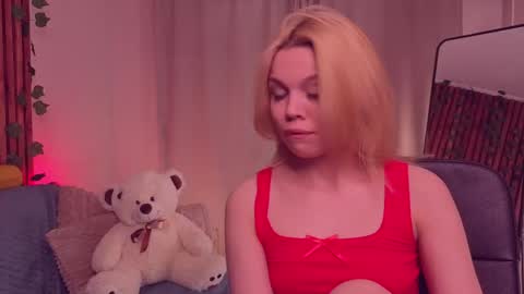 Snapshot of scarletmarney chatting on 5, 5, 2026 scarletmarney online show from 5, 5, 2026
