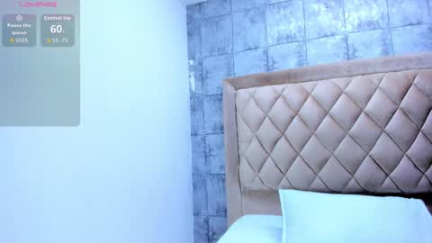 Snapshot of scarletmoon1_ chatting on 14, 10, 2025 Scarlet online show from 14, 10, 2025