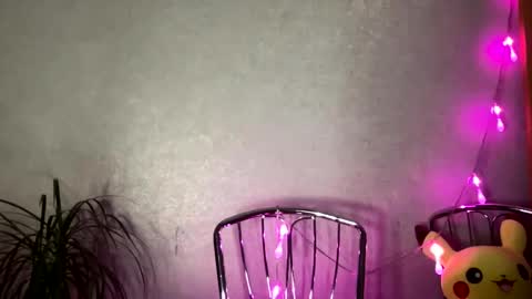 scarletpetal online show from 22, 1, 2025