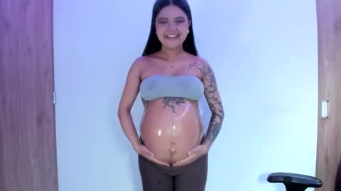 Snapshot of scarletrosee27 chatting on 1, 11, 2025 scarletrosee27 online show from 1, 11, 2025