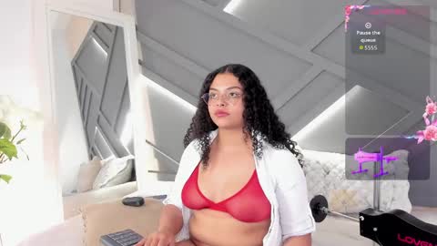 Snapshot of scarlett__2 chatting on 25, 4, 2026 Scarlett online show from 25, 4, 2026
