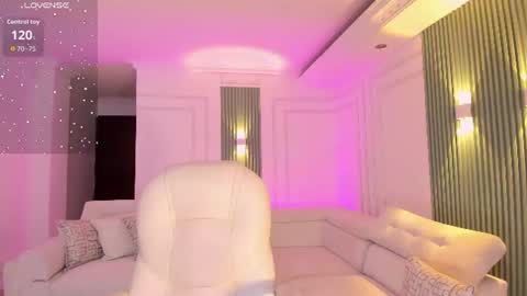 Snapshot of scarlett_brookss_ chatting on 9, 7, 2026 scarlett brooks online show from 9, 7, 2026