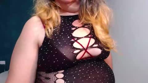 Scarlett  online show from 16, 11, 2025