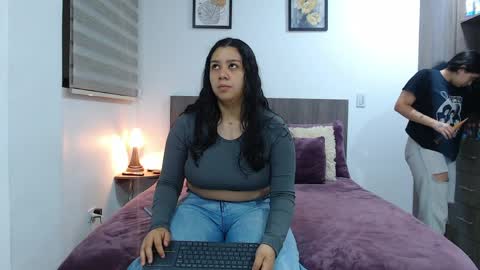 Snapshot of scarlett_evance chatting on 31, 3, 2026 Scarlett and Jazmin online show from 31, 3, 2026