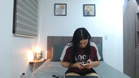 Snapshot of scarlett_evance chatting on 3, 4, 2026 Scarlett and Jazmin online show from 3, 4, 2026