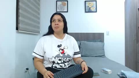 Snapshot of scarlett_evance chatting on 14, 4, 2026 Scarlett and Jazmin online show from 14, 4, 2026