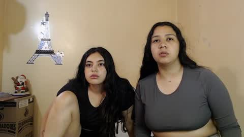 Snapshot of scarlett_evance chatting on 4, 7, 2026 Scarlett and Jazmin online show from 4, 7, 2026