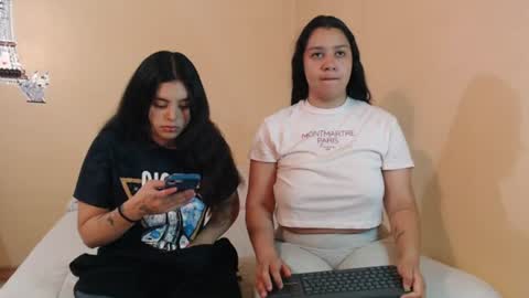 Snapshot of scarlett_evance chatting on 10, 7, 2026 Scarlett and Jazmin online show from 10, 7, 2026