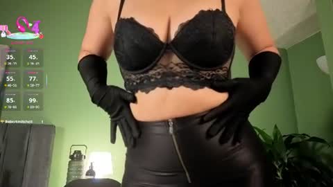 Snapshot of scarlett_moore_ chatting on 26, 6, 2026 Scarlett online show from 26, 6, 2026