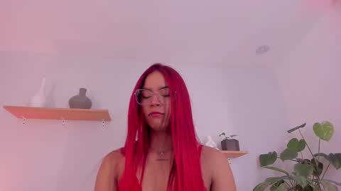 Scarlett Morgan online show from 7, 3, 2025