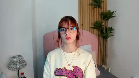 Snapshot of scarlett_smith_3 chatting on 7, 1, 2026 scarlett smith 3 online show from 7, 1, 2026