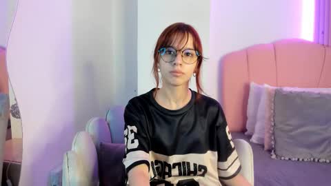 Snapshot of scarlett_smith_3 chatting on 2, 3, 2026 scarlett smith 3 online show from 2, 3, 2026