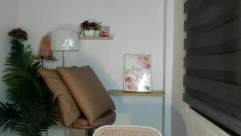 Snapshot of scarlett_sofia69 chatting on 29, 6, 2026 online show from 29, 6, 2026