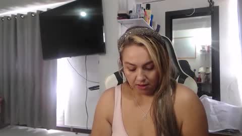 Snapshot of scarlettbellee chatting on 23, 4, 2026 Scarlett online show from 23, 4, 2026