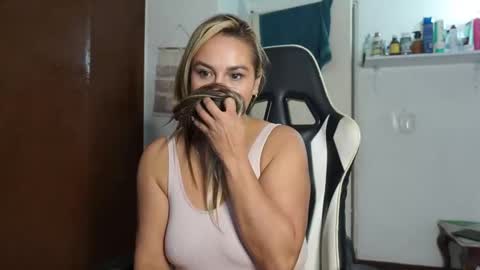 Snapshot of scarlettbellee chatting on 29, 4, 2026 Scarlett online show from 29, 4, 2026