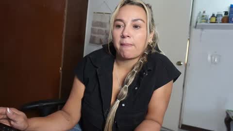 Snapshot of scarlettbellee chatting on 30, 4, 2026 Scarlett online show from 30, 4, 2026