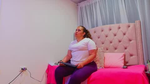 scarlettbooty online show from 17, 9, 2025