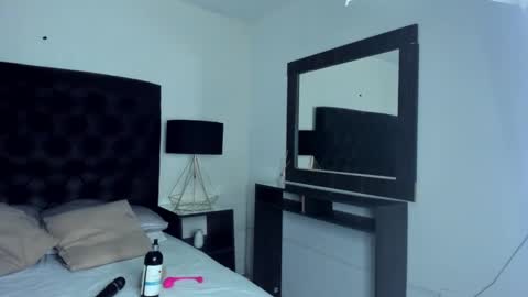 Scarlette  online show from 8, 3, 2025