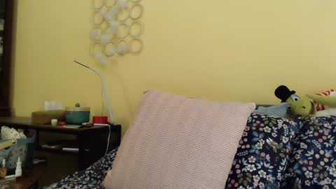 Scarlett online show from 5, 3, 2025