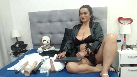 Snapshot of scarlettgreen_ chatting on 15, 11, 2025 Scartt online show from 15, 11, 2025
