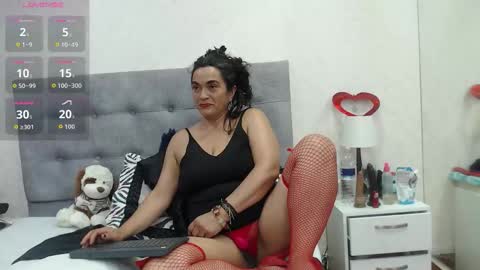 Snapshot of scarlettgreen_ chatting on 28, 11, 2025 Scartt online show from 28, 11, 2025
