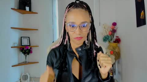 Scarlett online show from 23, 1, 2025