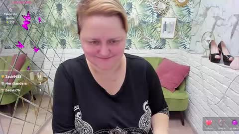 Snapshot of scarlettsoft chatting on 3, 2, 2025 Scarlett online show from 3, 2, 2025