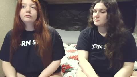 Snapshot of scarletttsinner chatting on 17, 5, 2026 scarletttsinner online show from 17, 5, 2026