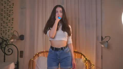 Snapshot of scarlettwarn chatting on 11, 4, 2026 My name is Linda but you can call me Lin online show from 11, 4, 2026