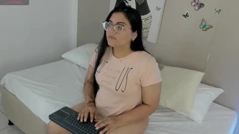 Snapshot of scarlettwhitmore chatting on 28, 9, 2025 Scarlett Whitmore online show from 28, 9, 2025