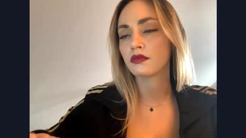 Snapshot of scarlettxblonde chatting on 28, 3, 2026 ScarlettxBlonde online show from 28, 3, 2026