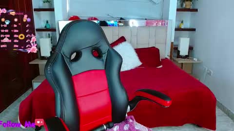 Snapshot of scarlleth_1 chatting on 28, 2, 2025 scarllet online show from 28, 2, 2025