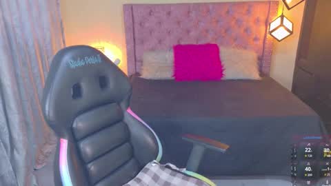 Snapshot of scarllett_bdsm chatting on 16, 11, 2025 Scarllett online show from 16, 11, 2025