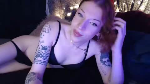 Snapshot of scary_sarah chatting on 9, 12, 2024 Sarah Bones online show from 9, 12, 2024