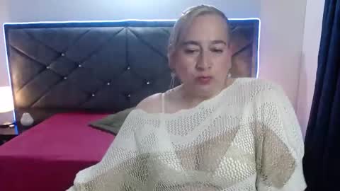 Snapshot of sccarlet_rose22 chatting on 11, 11, 2025 Sccarlet online show from 11, 11, 2025