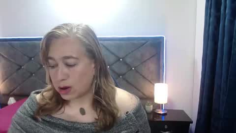 Snapshot of sccarlet_rose22 chatting on 16, 11, 2025 Sccarlet online show from 16, 11, 2025