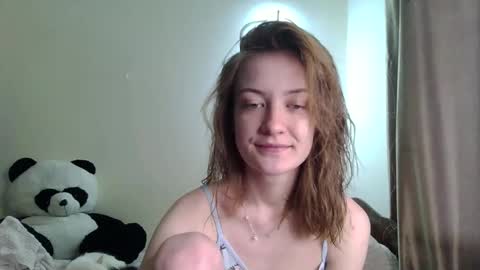 Snapshot of scented_elsa chatting on 4, 4, 2026 Elsa online show from 4, 4, 2026
