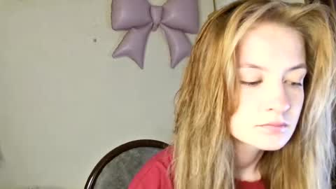 Snapshot of scented_elsa chatting on 29, 6, 2026 Elsa online show from 29, 6, 2026
