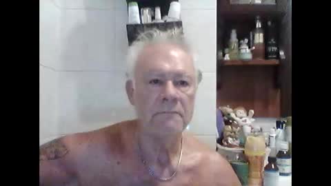 Snapshot of schizzodoro chatting on 23, 9, 2025 schizzodoro online show from 23, 9, 2025