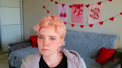 Snapshot of school_love chatting on 1, 10, 2025 Rina online show from 1, 10, 2025