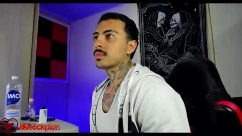 Snapshot of scockpion_ chatting on 21, 10, 2025 Alejandro help me to reach 200 thumps up online show from 21, 10, 2025