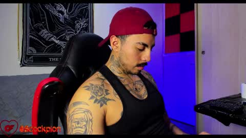 Snapshot of scockpion_ chatting on 7, 1, 2026 Alejandro help me to reach 200 thumps up online show from 7, 1, 2026