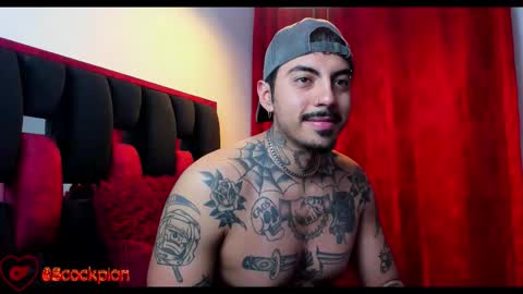 Snapshot of scockpion_ chatting on 8, 3, 2026 Alejandro help me to reach 200 thumps up online show from 8, 3, 2026