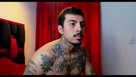 Snapshot of scockpion_ chatting on 12, 3, 2026 Alejandro help me to reach 200 thumps up online show from 12, 3, 2026